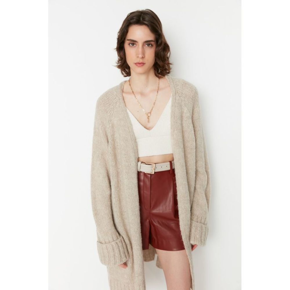 NWT Trendyol Women Regular fit Turndown Collar Knitwear Cardigan